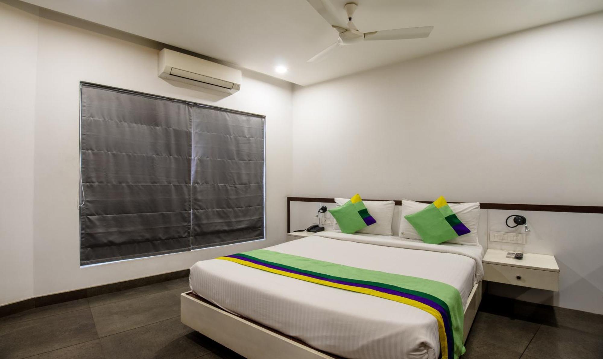 Treebo Brahma, Wayanad Hotel สุลต่านบาเทรี ภายนอก รูปภาพ