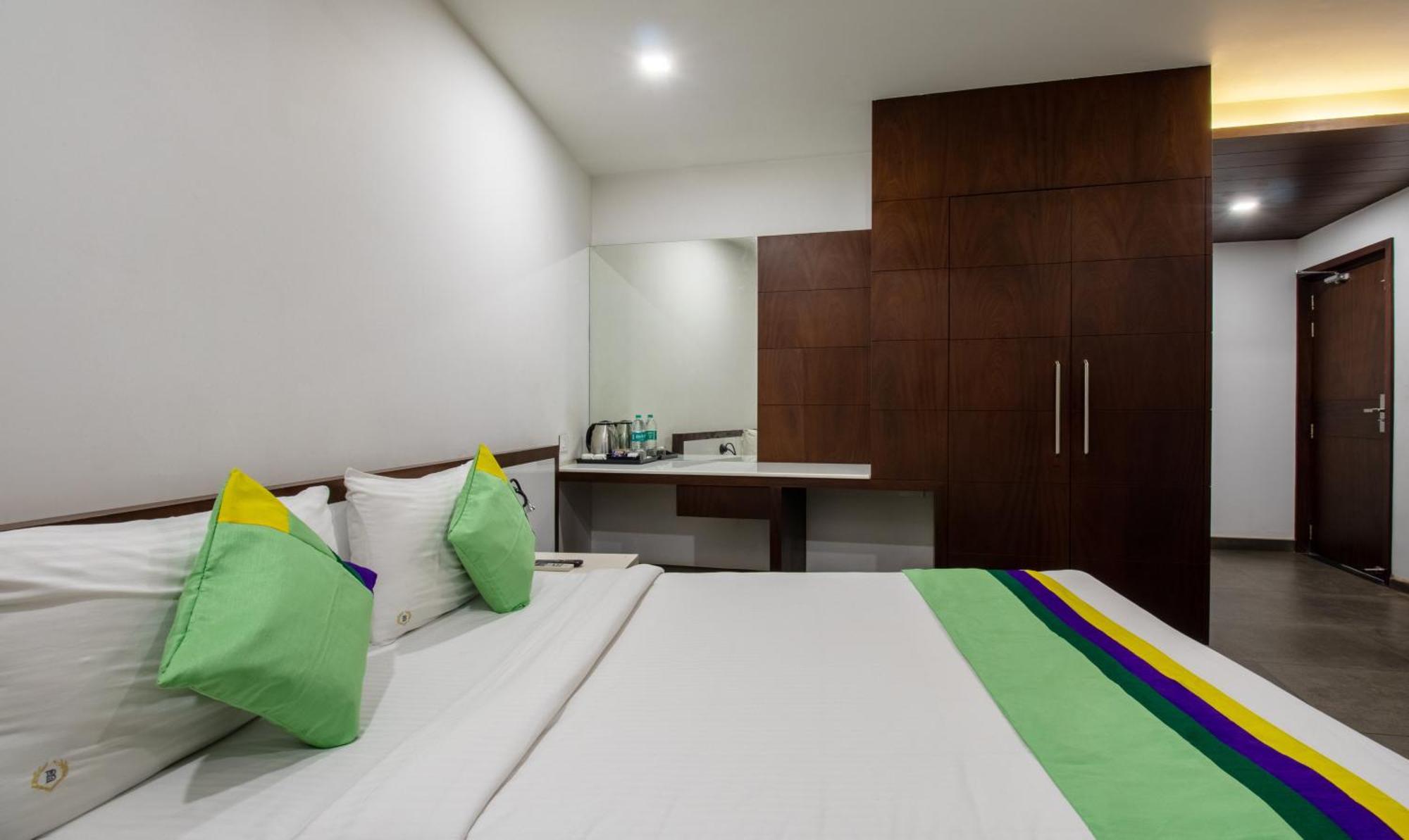 Treebo Brahma, Wayanad Hotel สุลต่านบาเทรี ภายนอก รูปภาพ